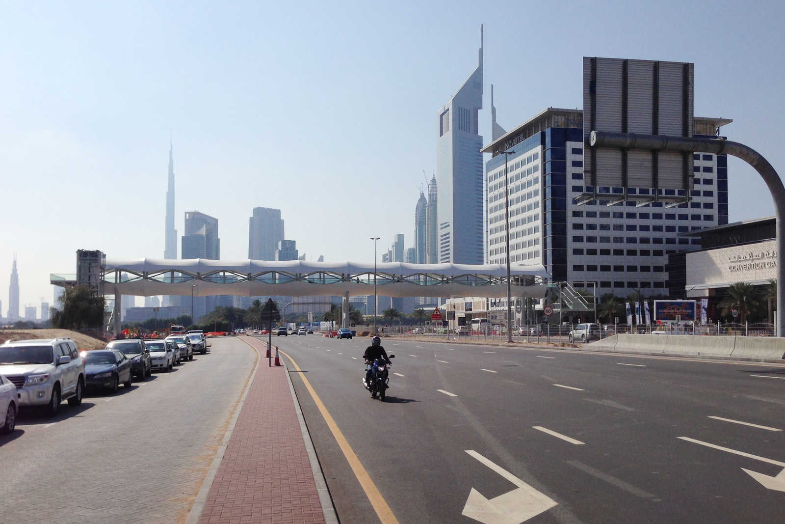 DWTC pedestrian bridge, Dubai — ZJA