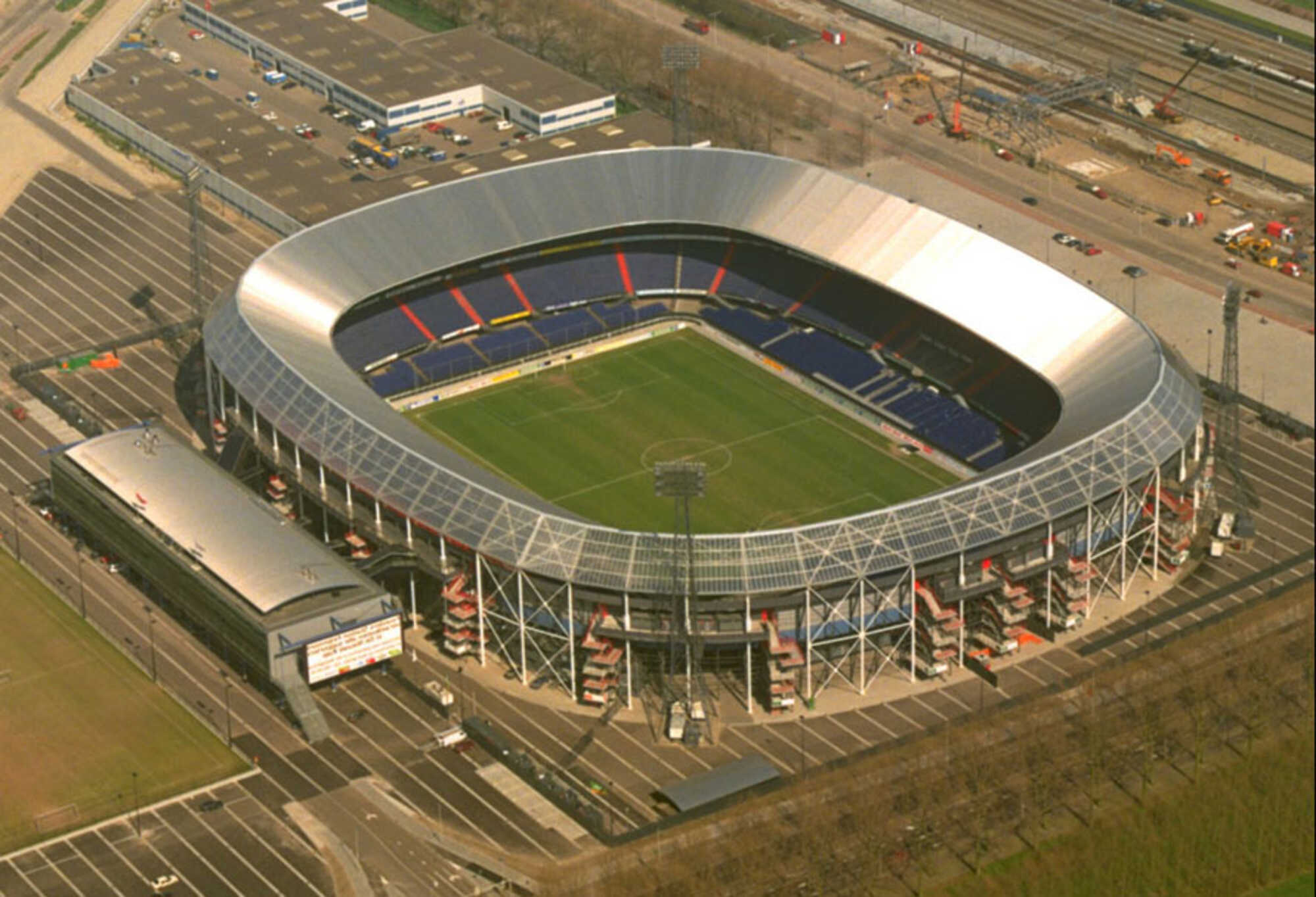 Is beer expensive discount at de kuip